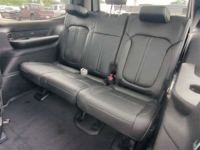 Thumbnail: 2025 Jeep Wagoneer - 21