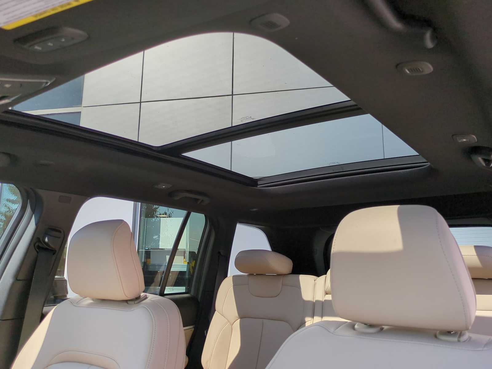 Thumbnail: 2025 Jeep Grand Cherokee - 19