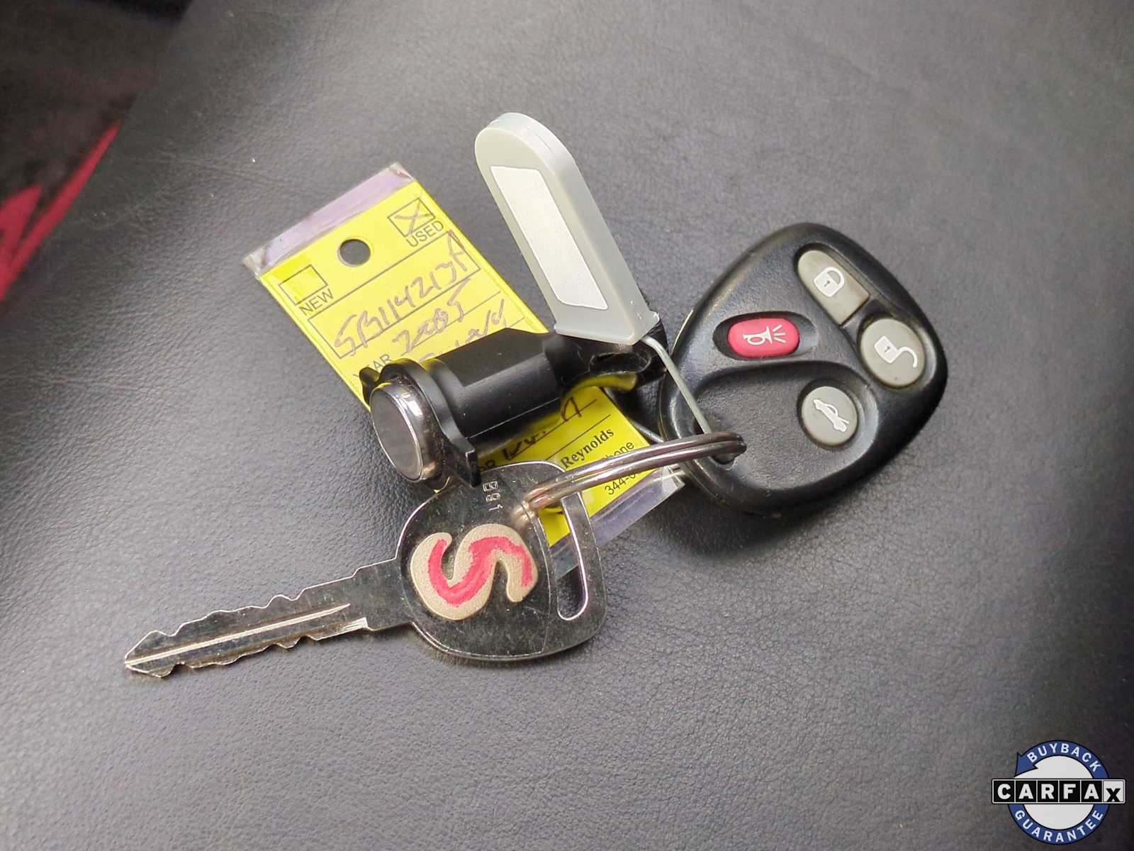 Thumbnail: 2005 Chevrolet SSR - 30