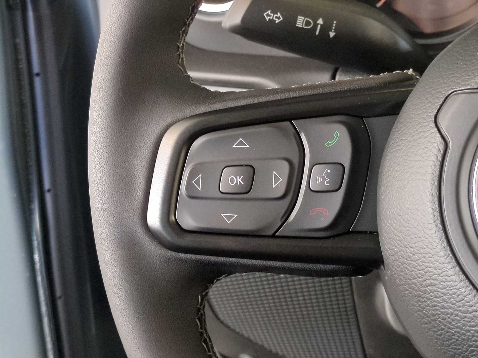 Thumbnail: 2025 Jeep Gladiator - 23