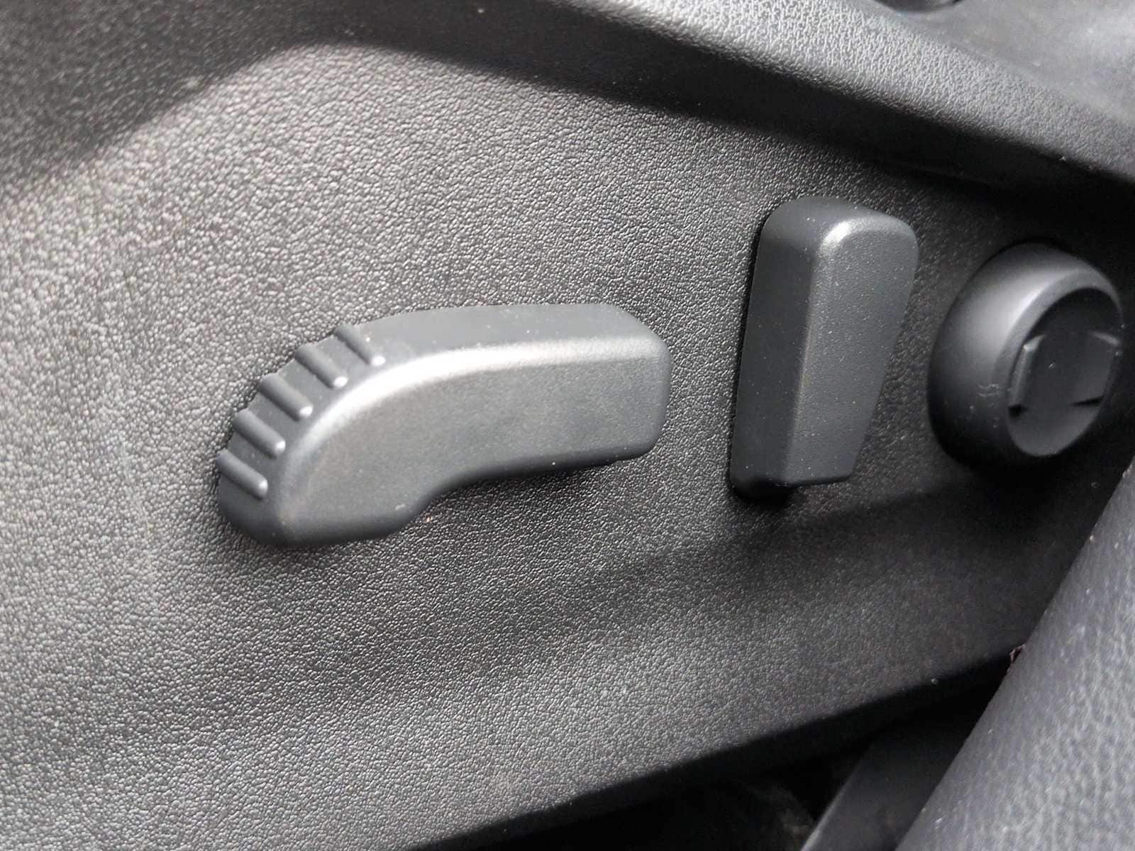 Thumbnail: 2019 Subaru Forester - 18