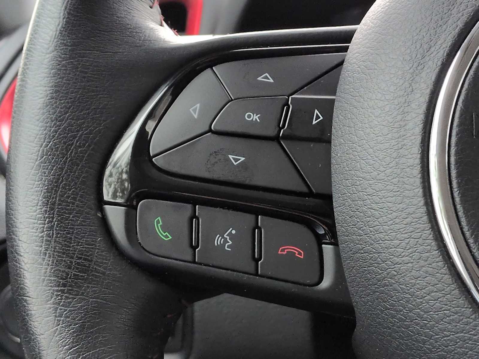 Thumbnail: 2022 Jeep Renegade - 24