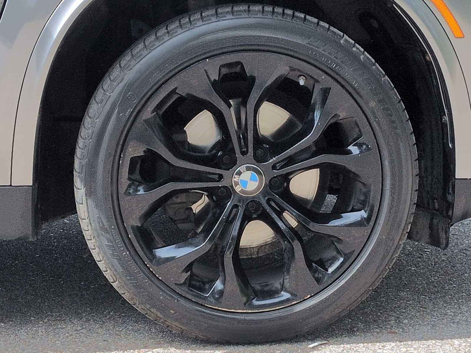 Thumbnail: 2015 BMW X5 - 14