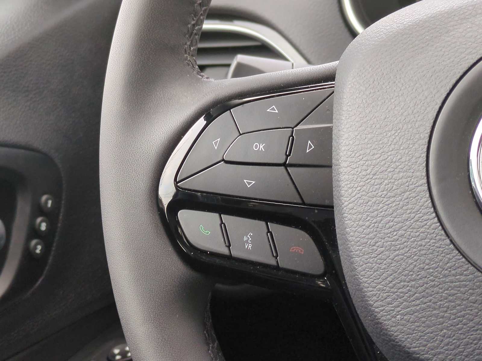 Thumbnail: 2023 Jeep Cherokee - 25