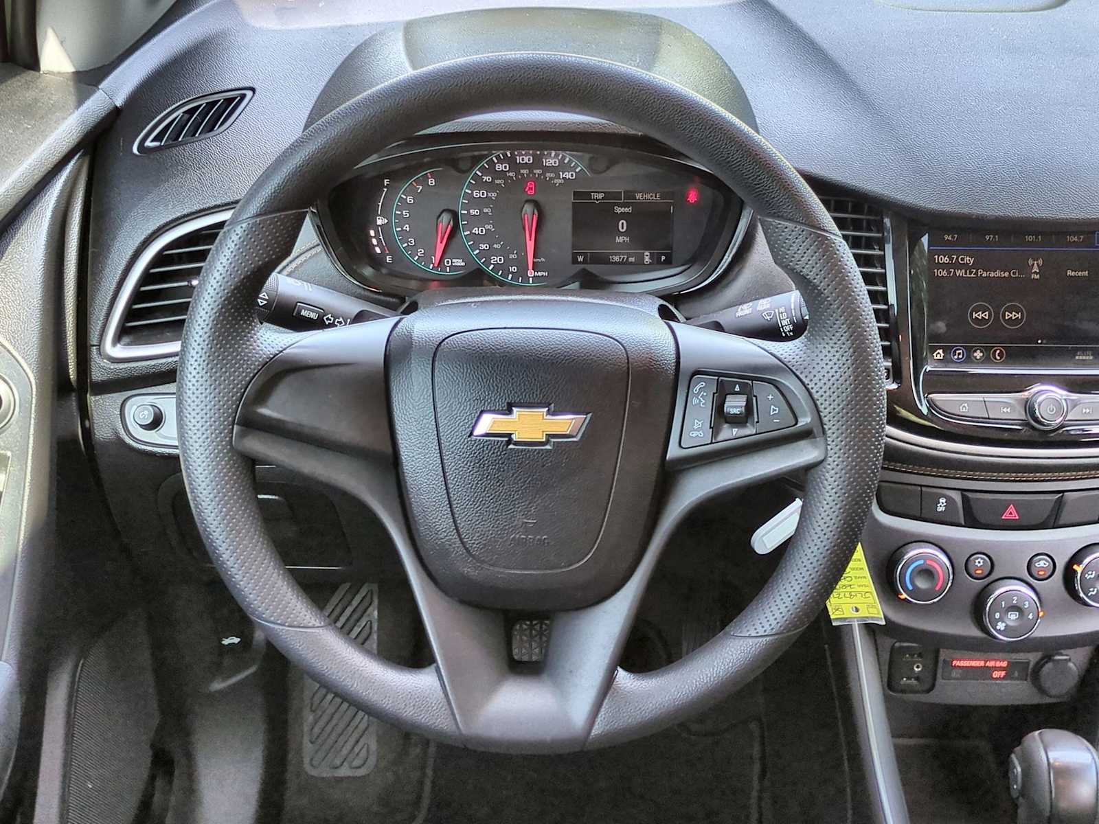 Thumbnail: 2018 Chevrolet Trax - 23