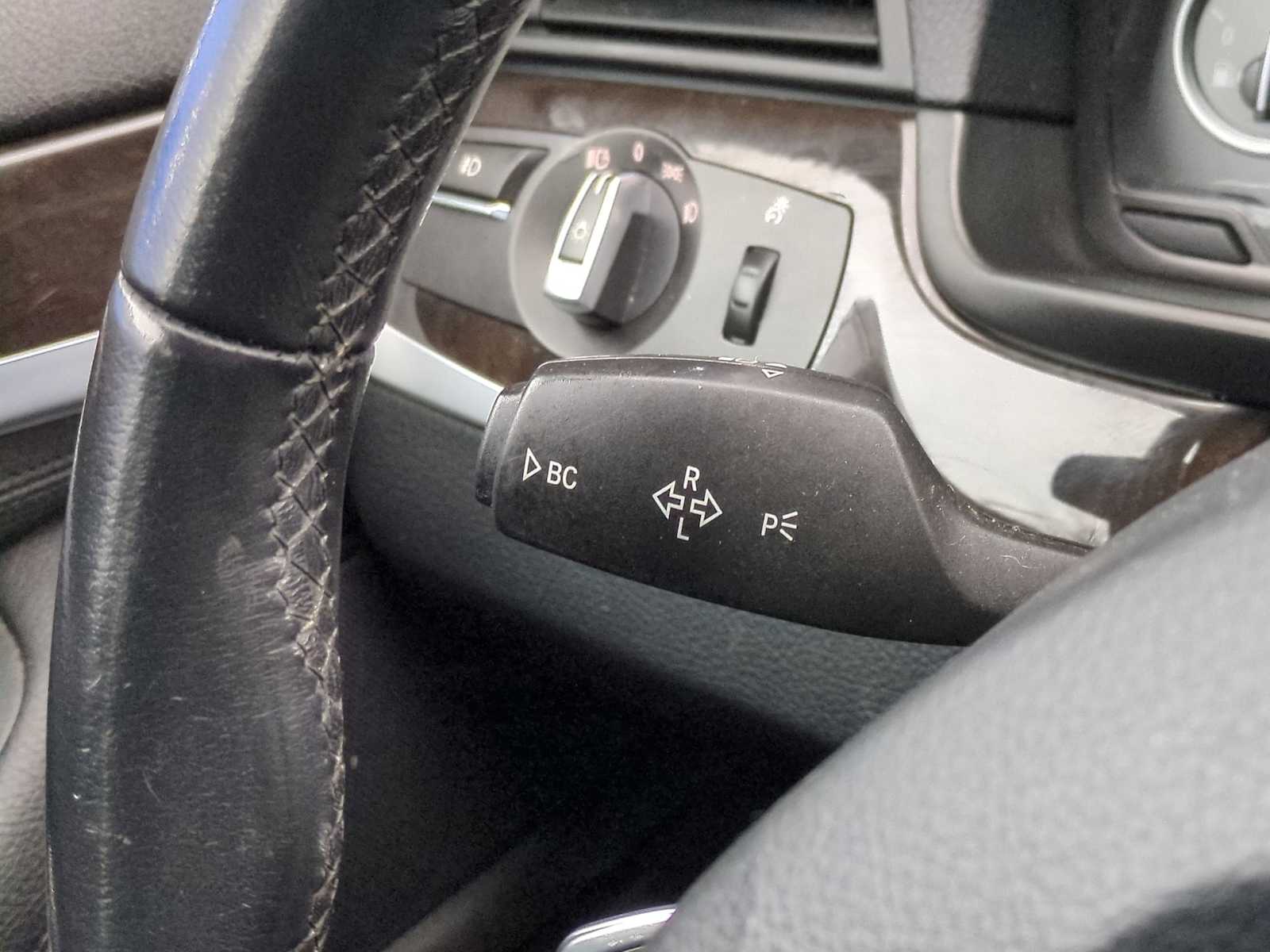 Thumbnail: 2016 BMW 5 Series - 28