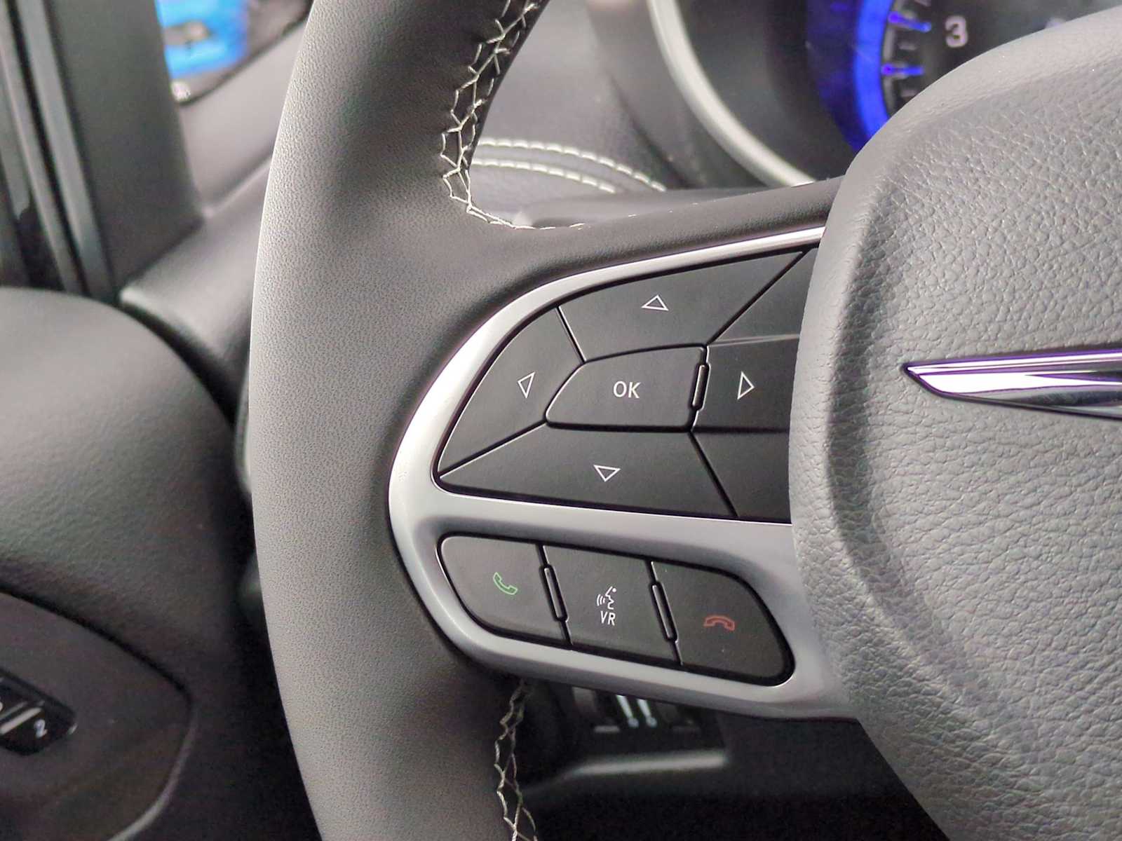 Thumbnail: 2026 Chrysler Pacifica - 23