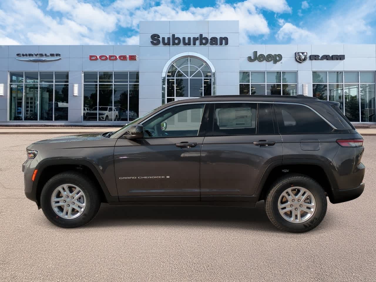 Thumbnail: 2025 Jeep Grand Cherokee - 5