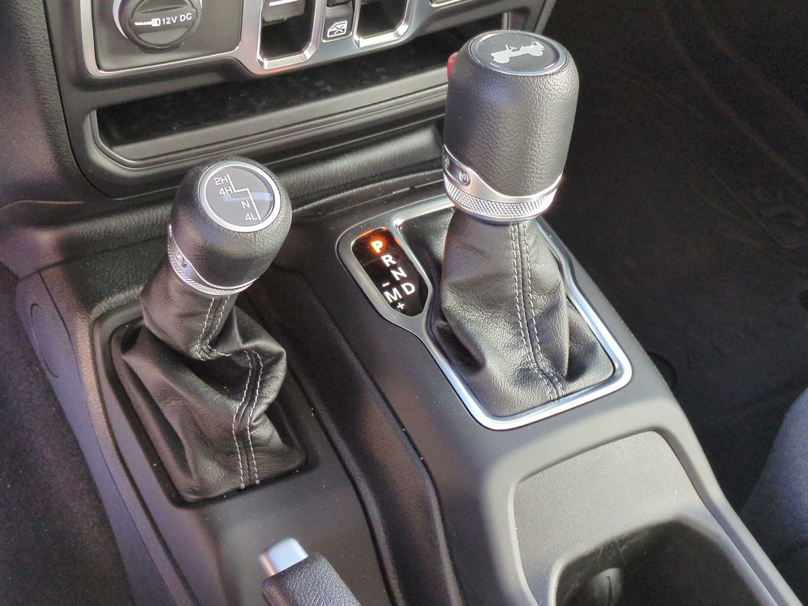 Thumbnail: 2025 Jeep Wrangler - 31