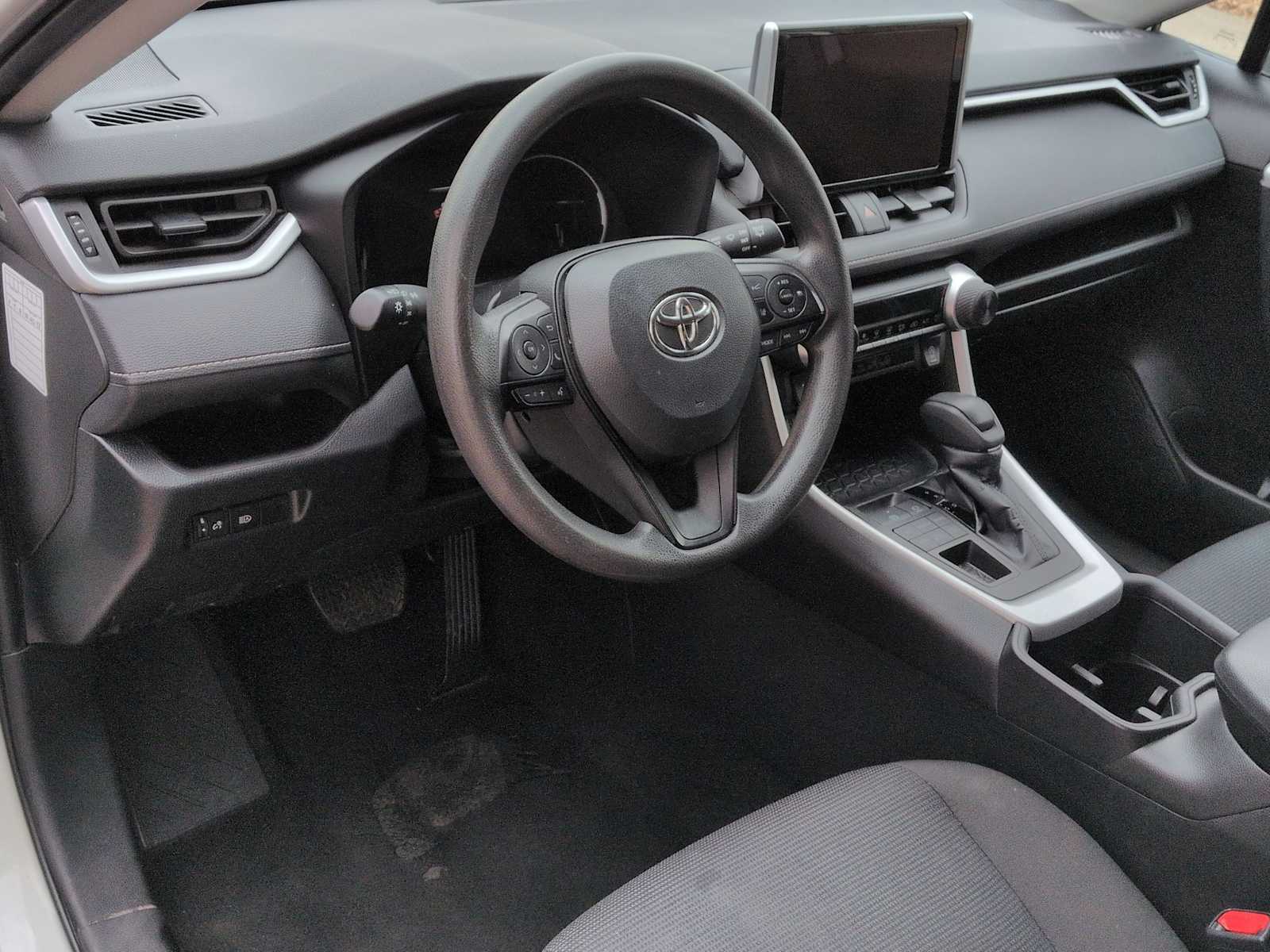 Thumbnail: 2024 Toyota RAV4 - 10