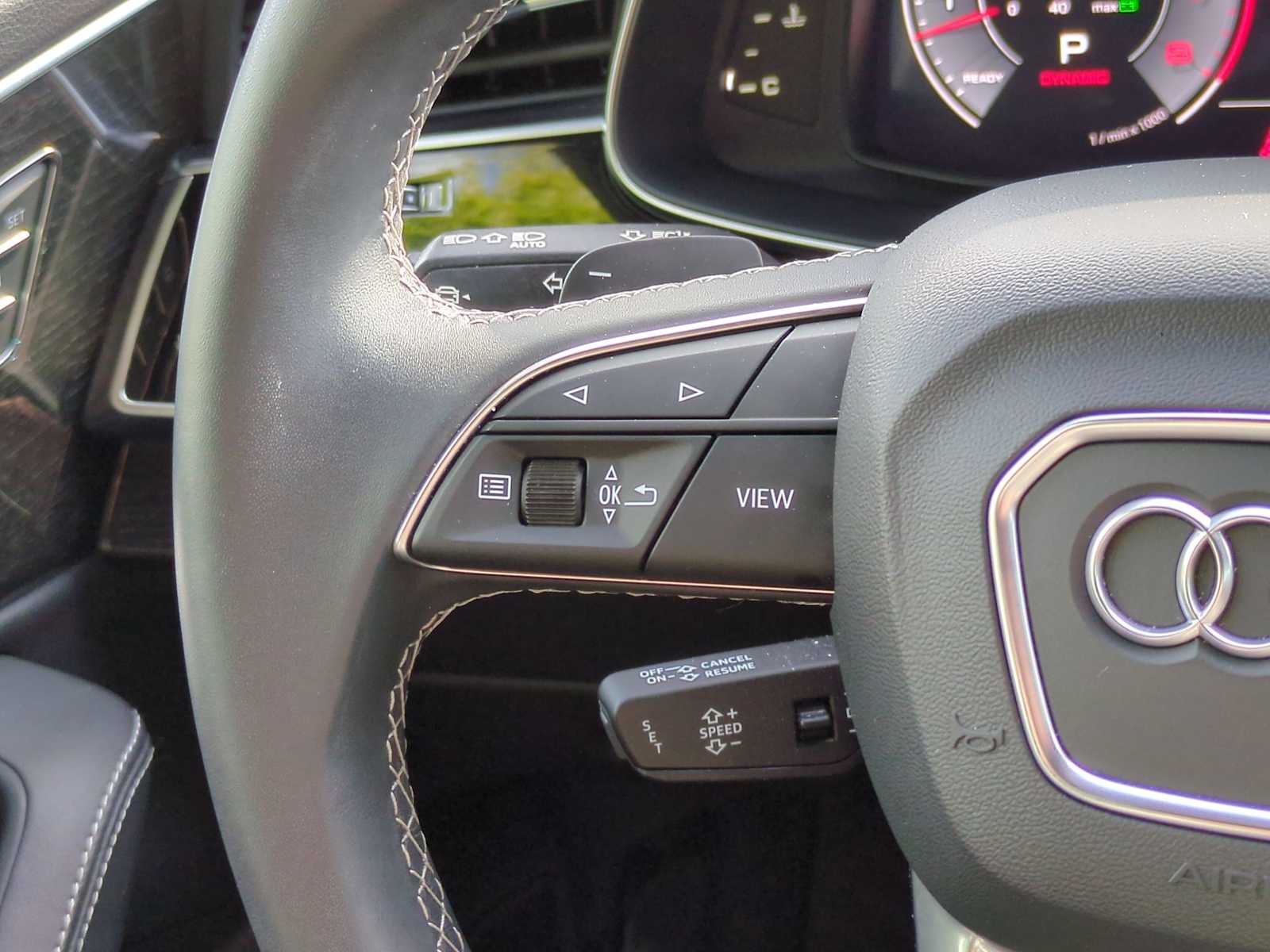 Thumbnail: 2025 Audi Q7 - 25