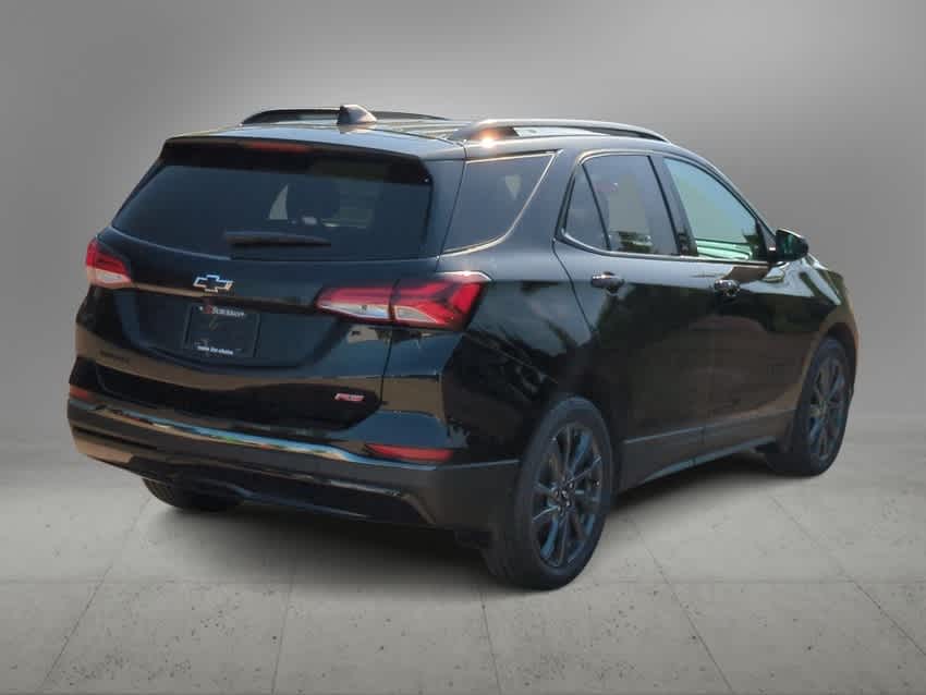 Thumbnail: 2022 Chevrolet Equinox - 8