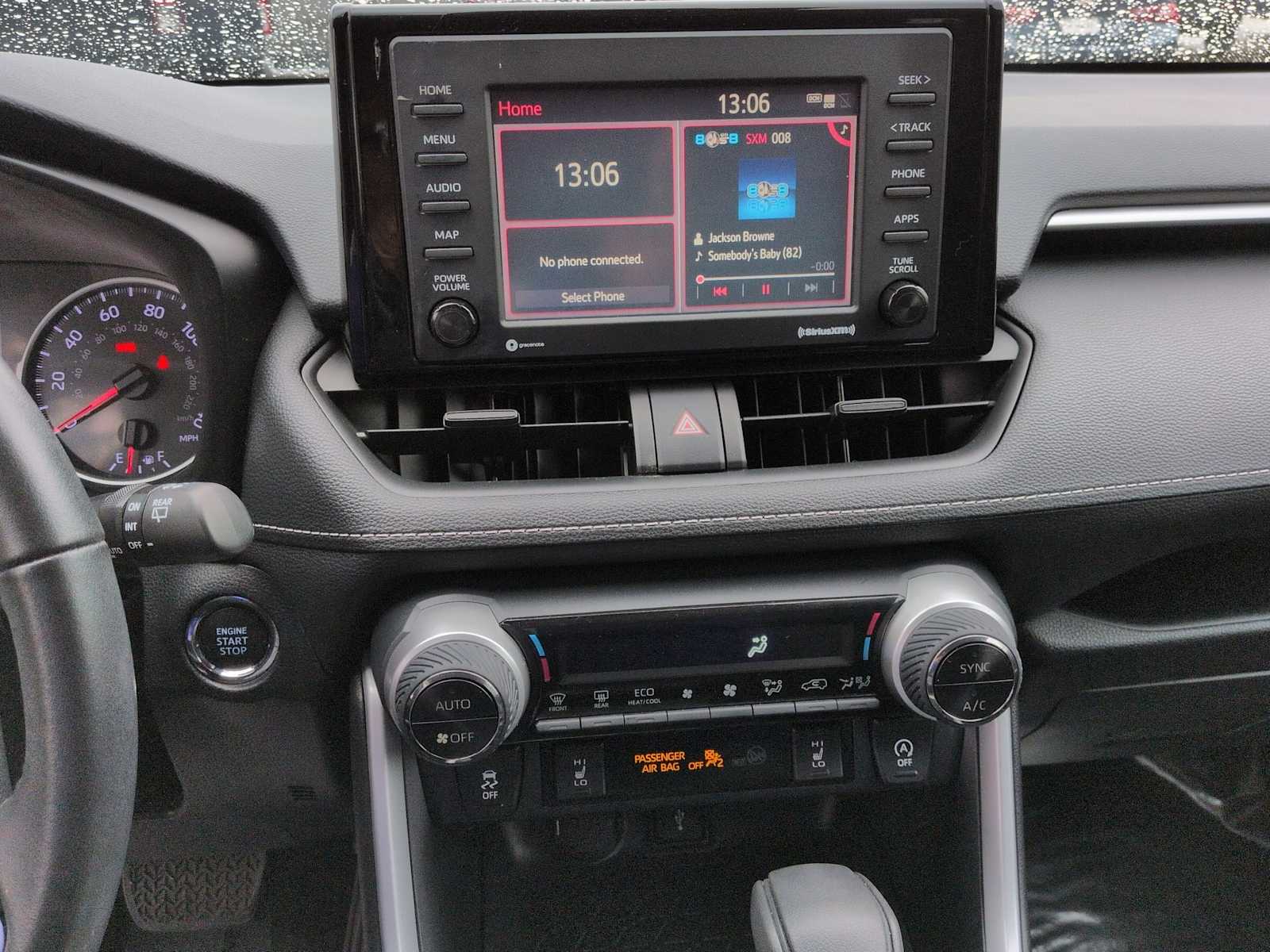 Thumbnail: 2020 Toyota RAV4 - 30