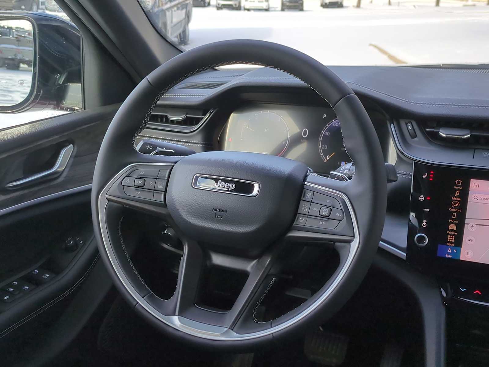 Thumbnail: 2026 Jeep Grand Cherokee - 24