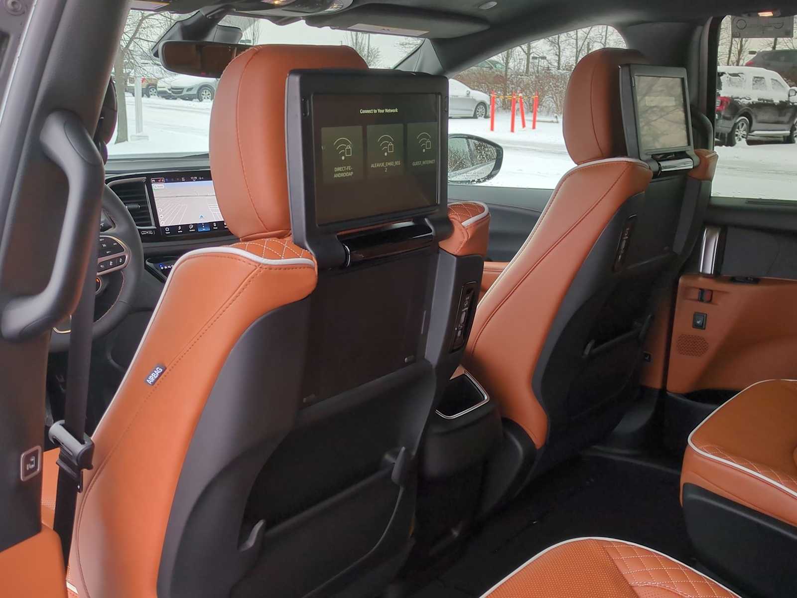 Thumbnail: 2026 Chrysler Pacifica - 18