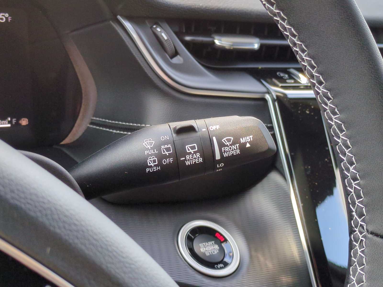 Thumbnail: 2025 Jeep Grand Cherokee - 25