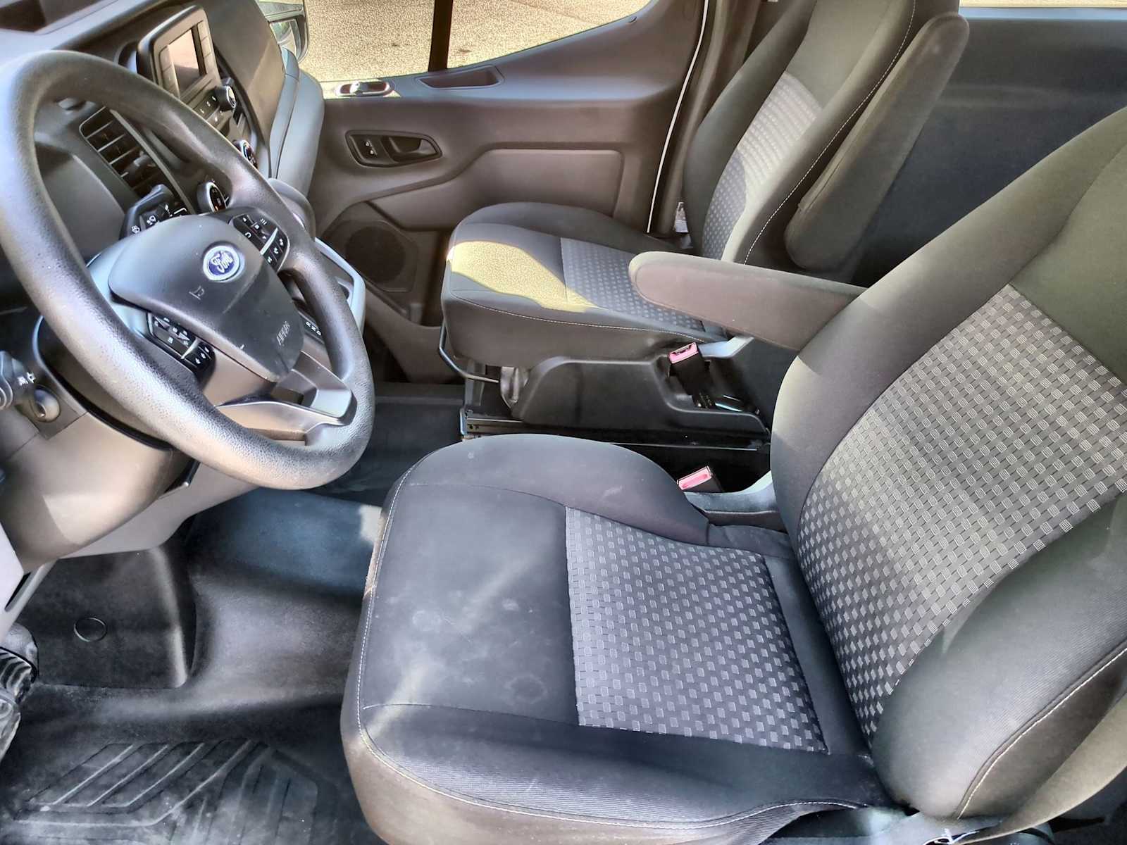 Thumbnail: 2020 Ford Econoline - 16