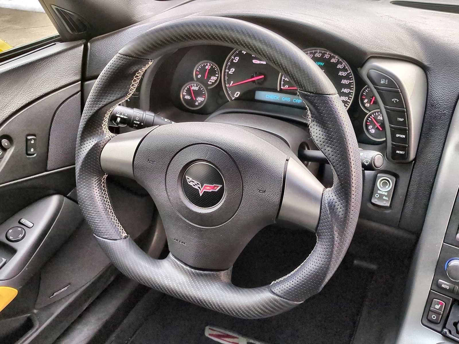 Thumbnail: 2006 Chevrolet Corvette - 18