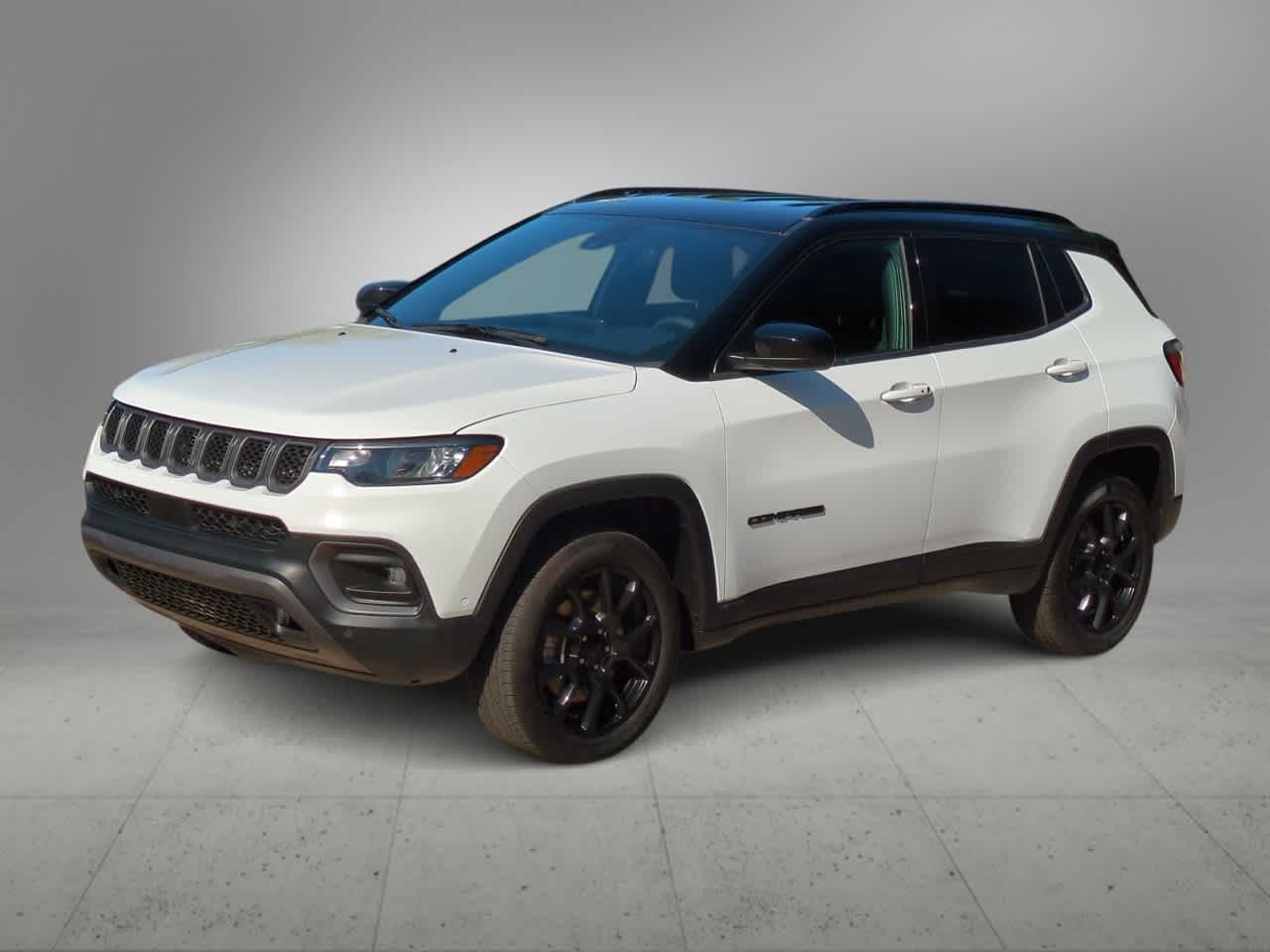 Thumbnail: 2023 Jeep Compass - 4