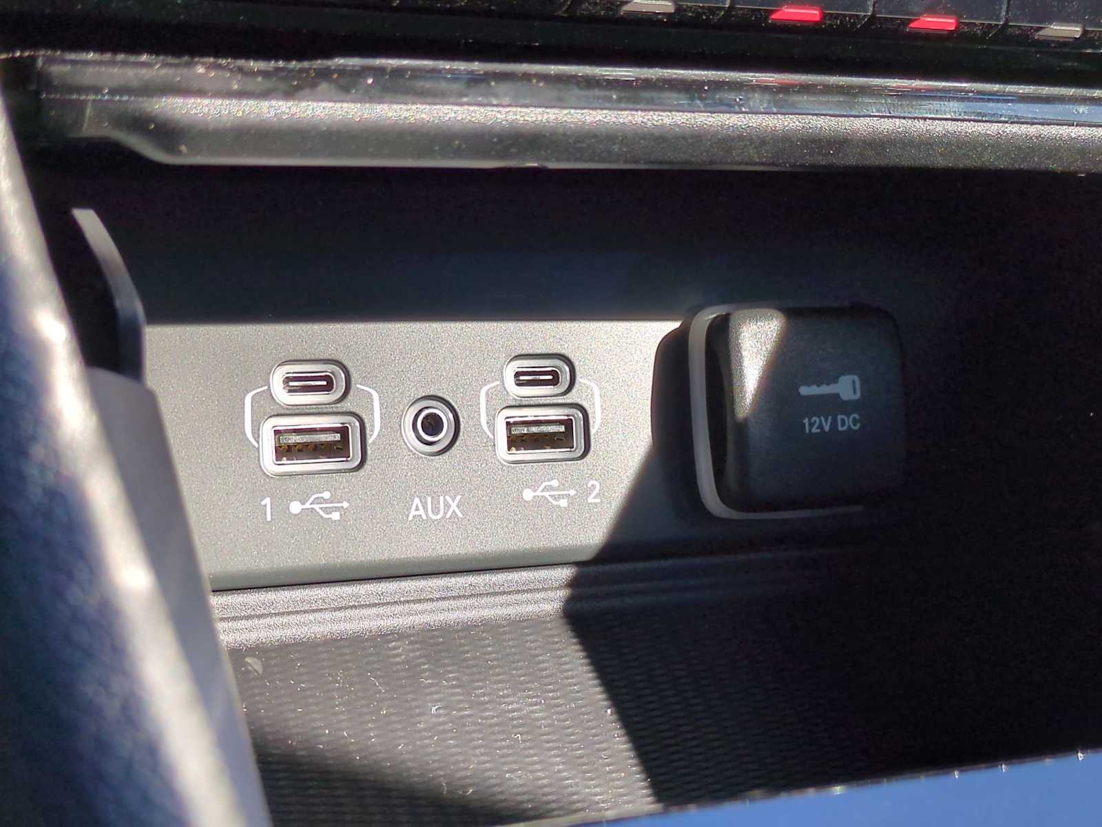 Thumbnail: 2025 Jeep Grand Cherokee - 33