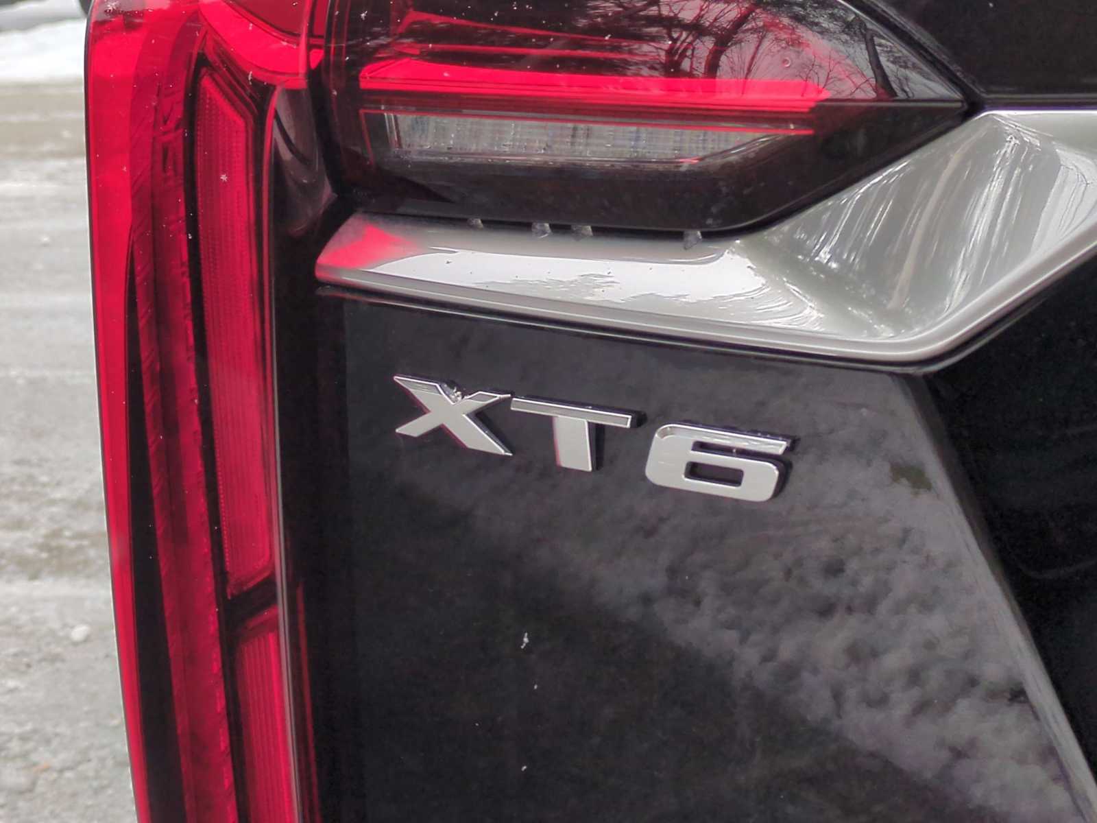 Thumbnail: 2023 Cadillac XT6 - 13