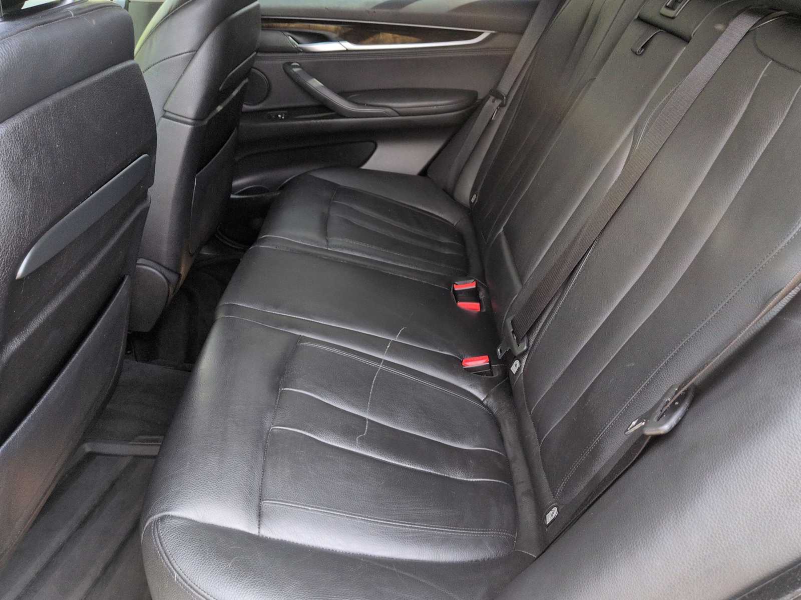 Thumbnail: 2015 BMW X5 - 21