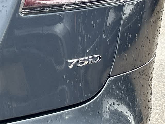 2016 Tesla Model S  36