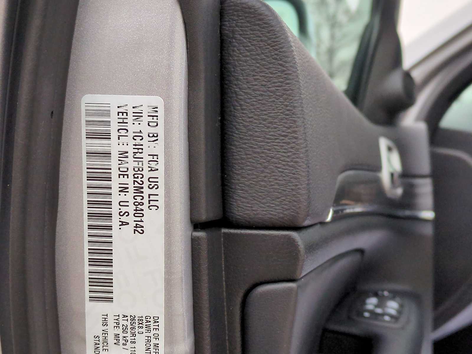 Thumbnail: 2021 Jeep Grand Cherokee - 37