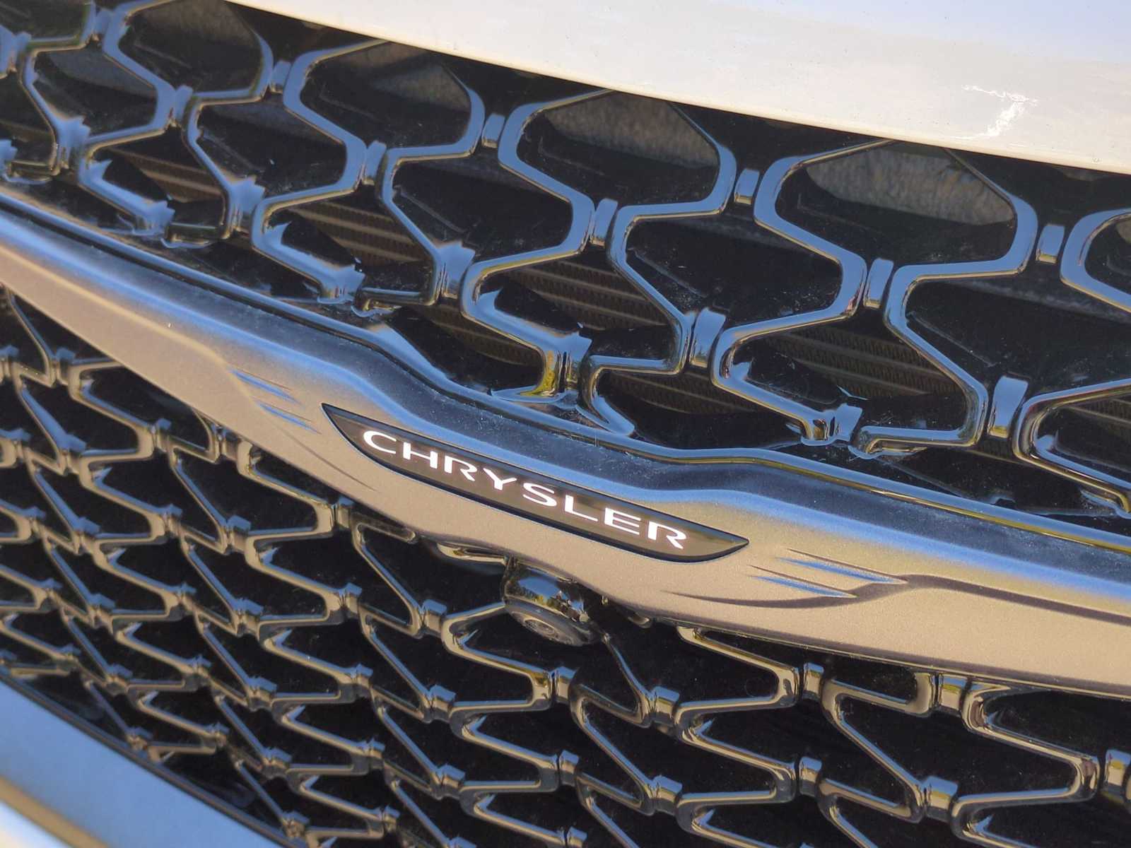 Thumbnail: 2026 Chrysler Pacifica - 12