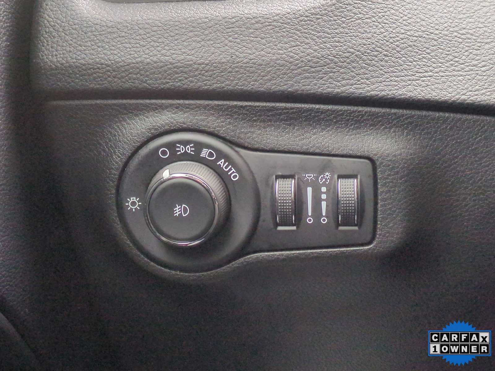 Thumbnail: 2020 Jeep Compass - 36