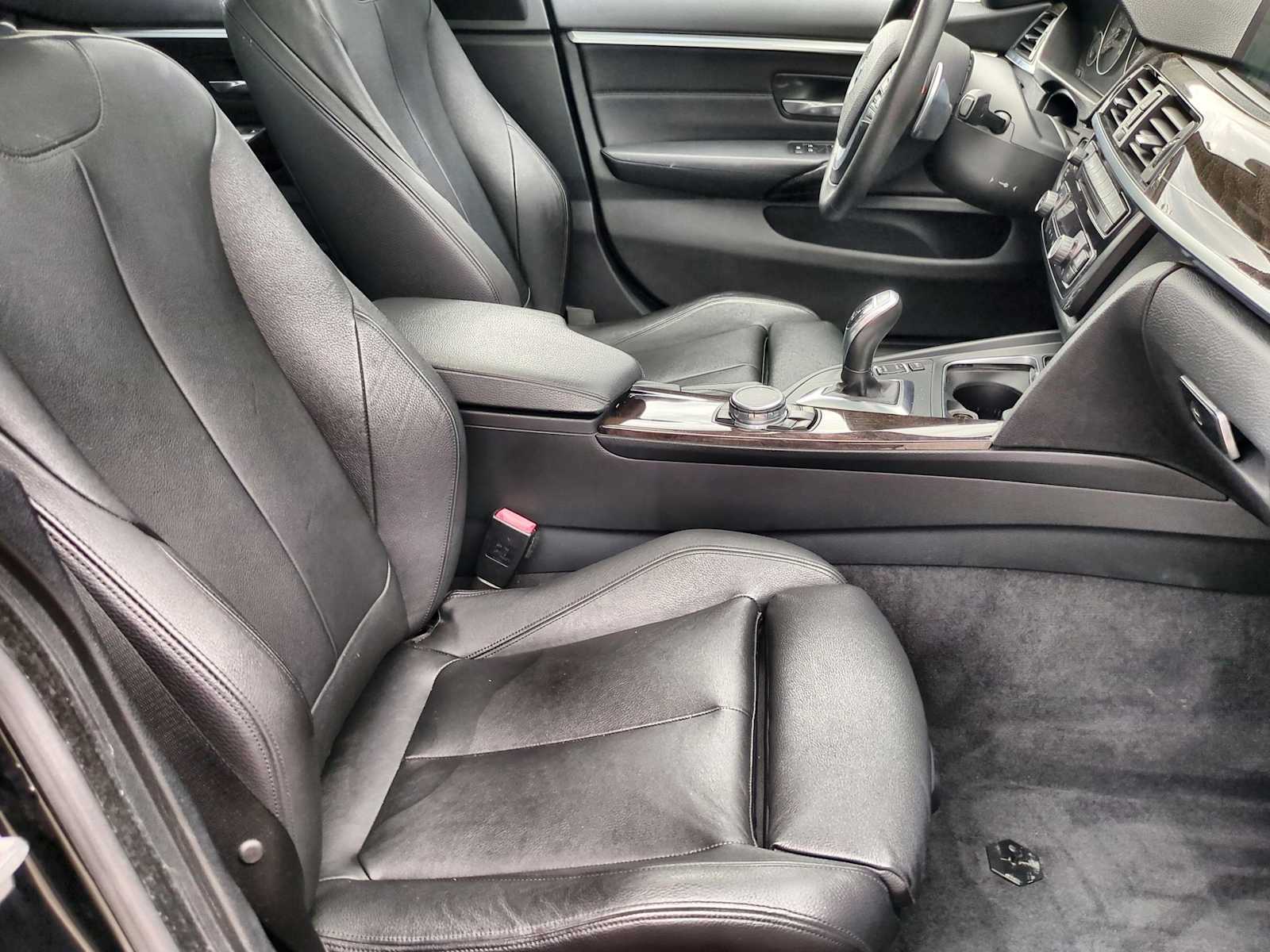 Thumbnail: 2016 BMW 4 Series - 24