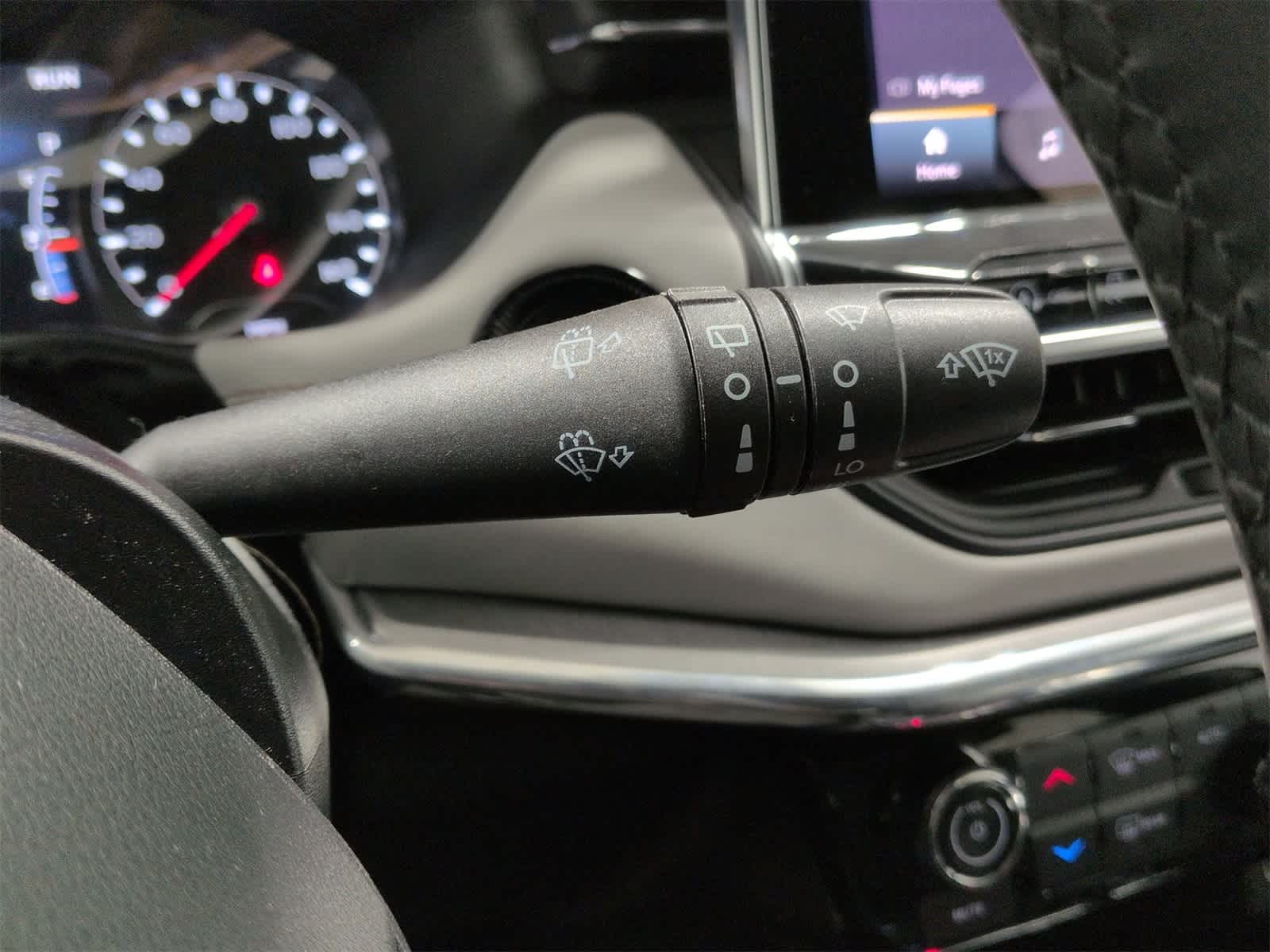 Thumbnail: 2023 Jeep Compass - 26