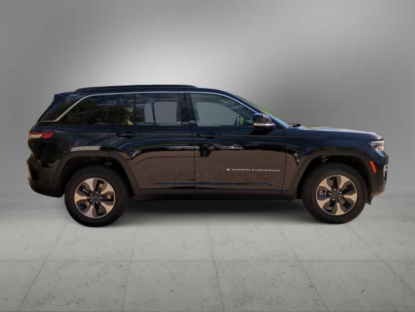 Thumbnail: 2024 Jeep Grand Cherokee - 9
