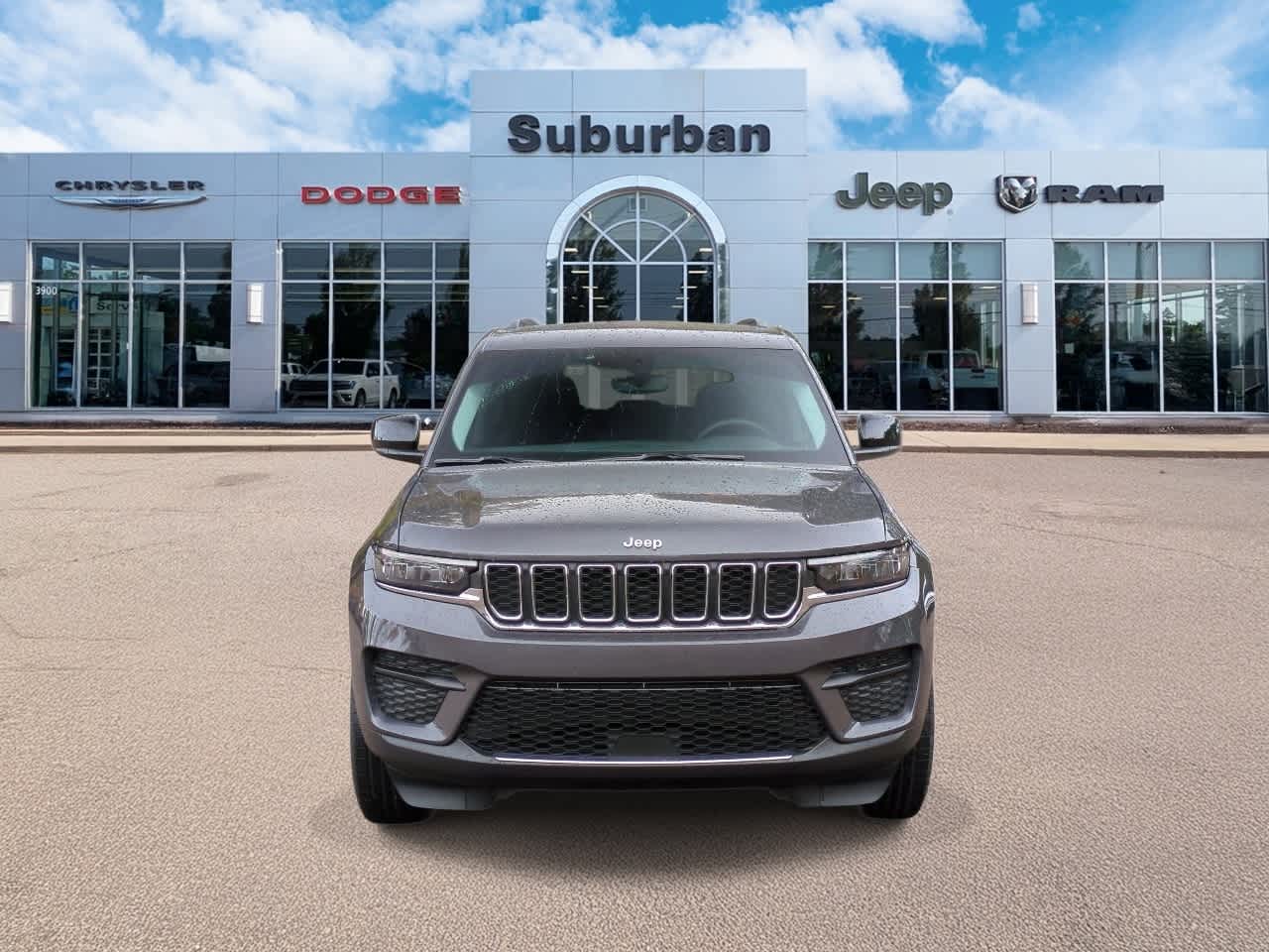 Thumbnail: 2023 Jeep Grand Cherokee - 3