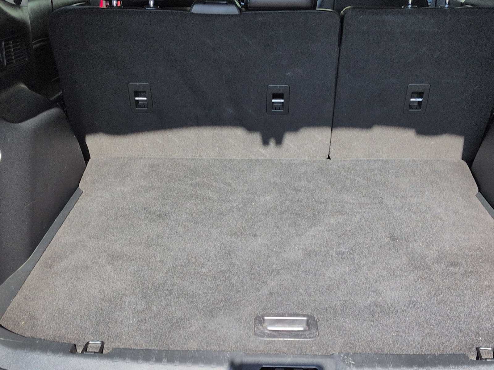 Thumbnail: 2018 Ford Edge - 35