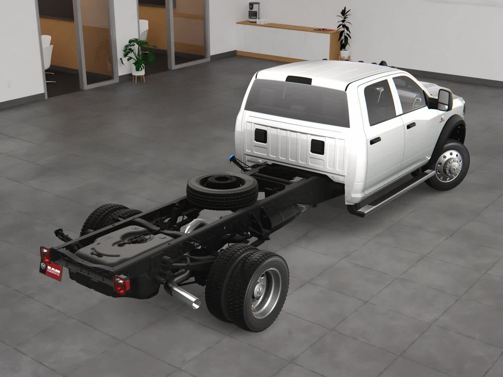 2024 Ram 5500 Tradesman photo 4