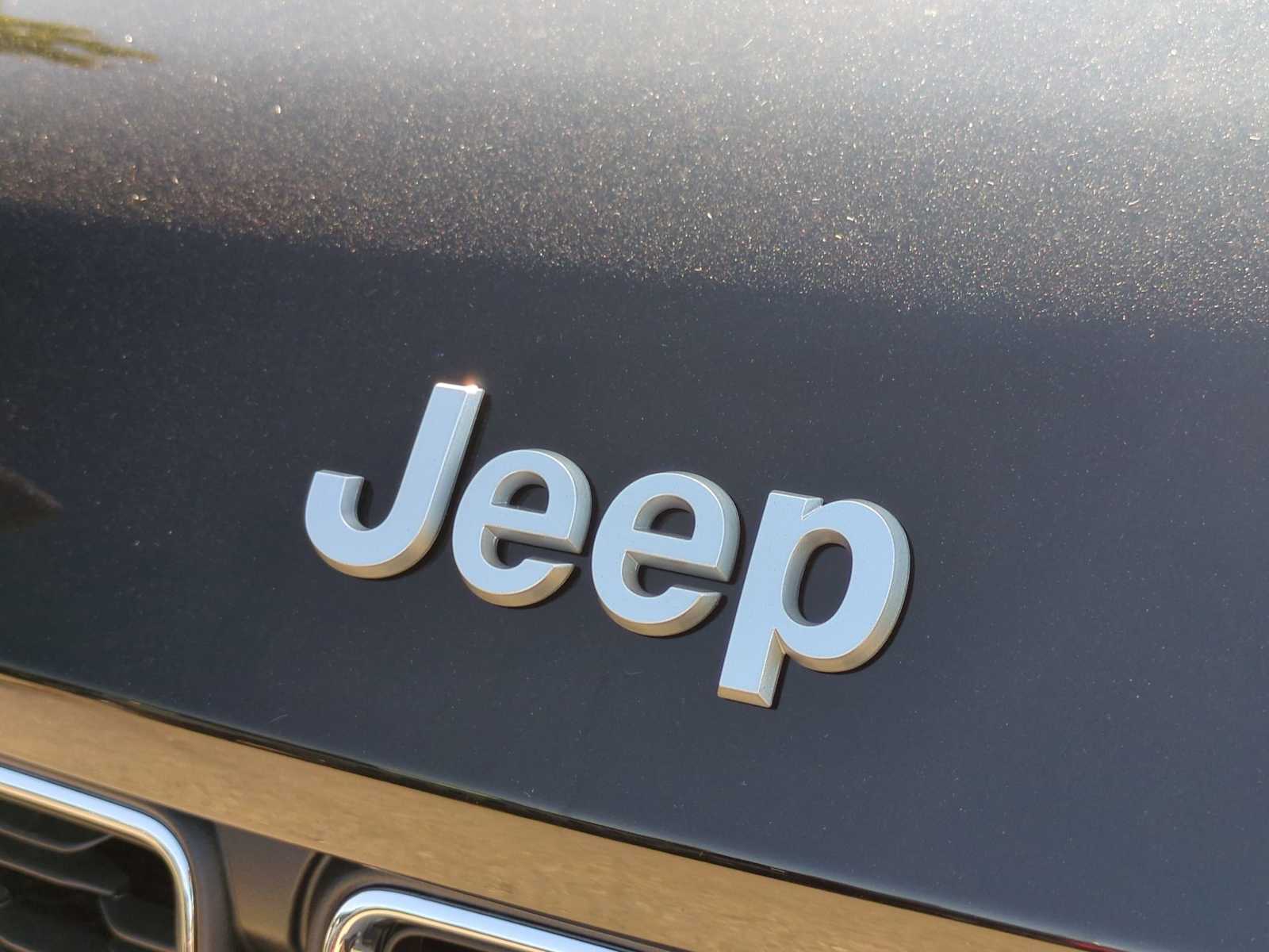 Thumbnail: 2025 Jeep Grand Cherokee - 12