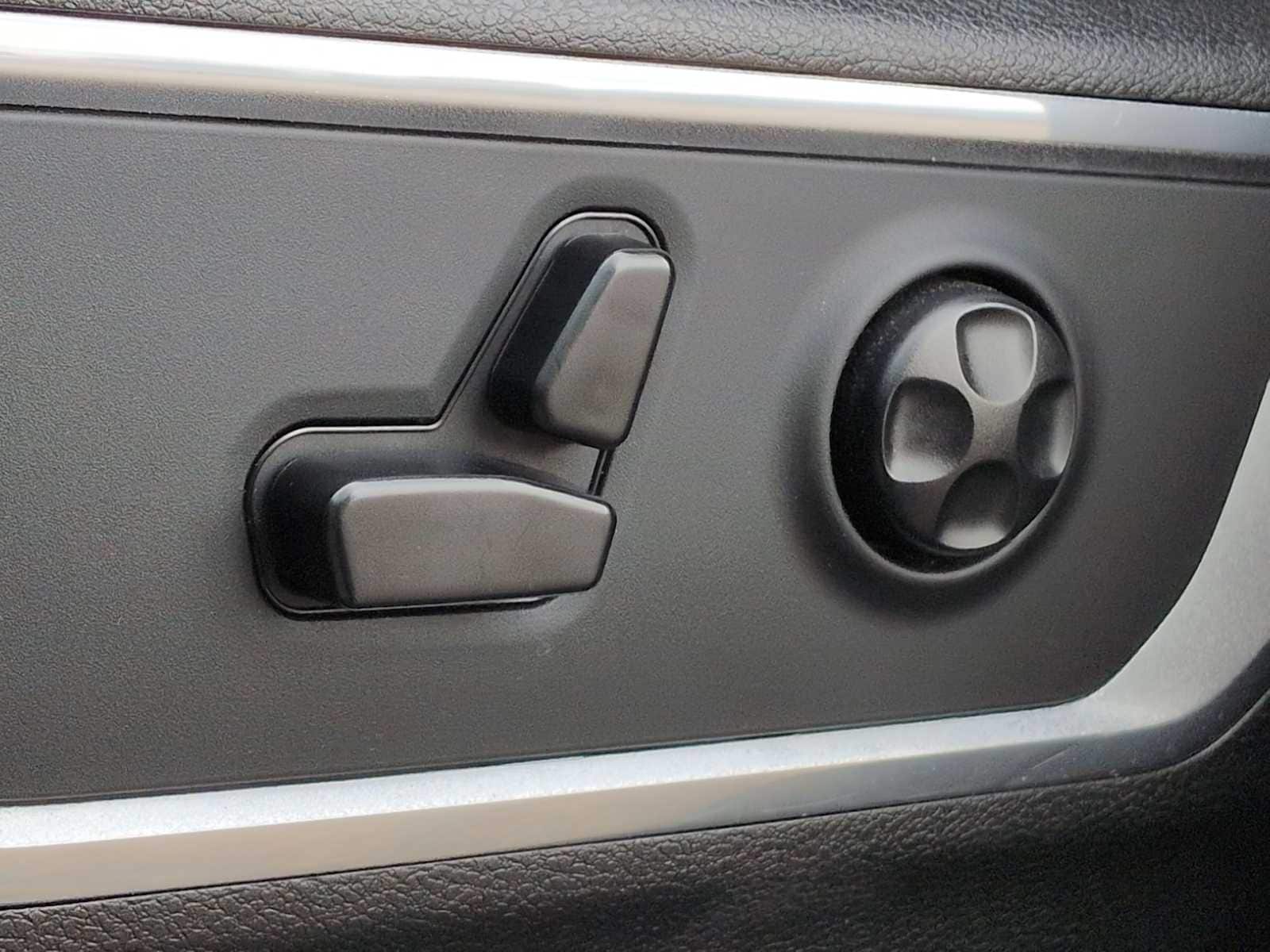 Thumbnail: 2019 RAM 1500 - 17