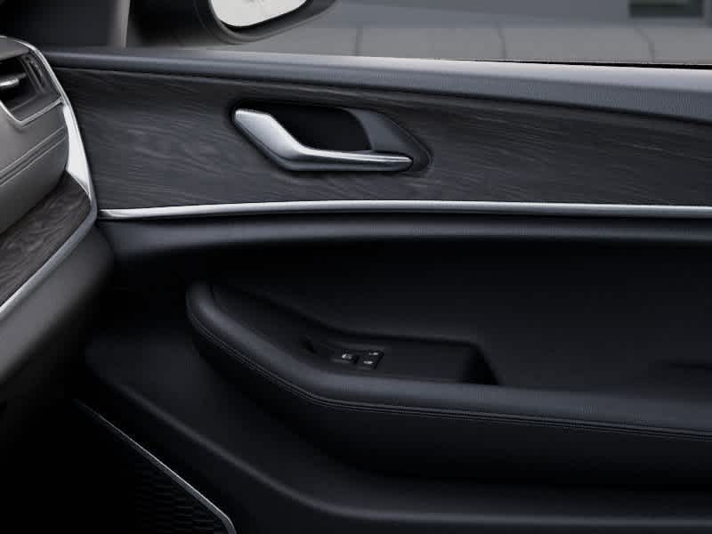 Thumbnail: 2026 Jeep Grand Cherokee - 25