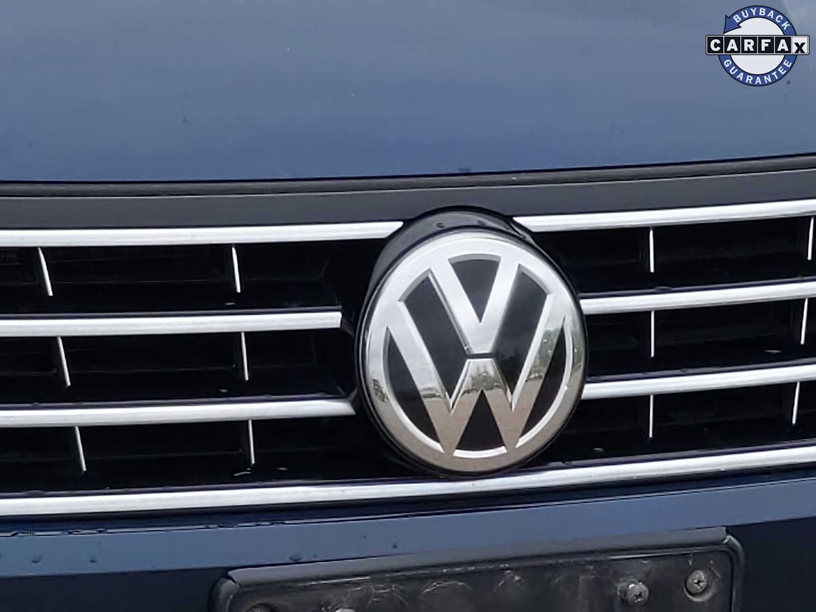 Thumbnail: 2019 Volkswagen Passat - 11