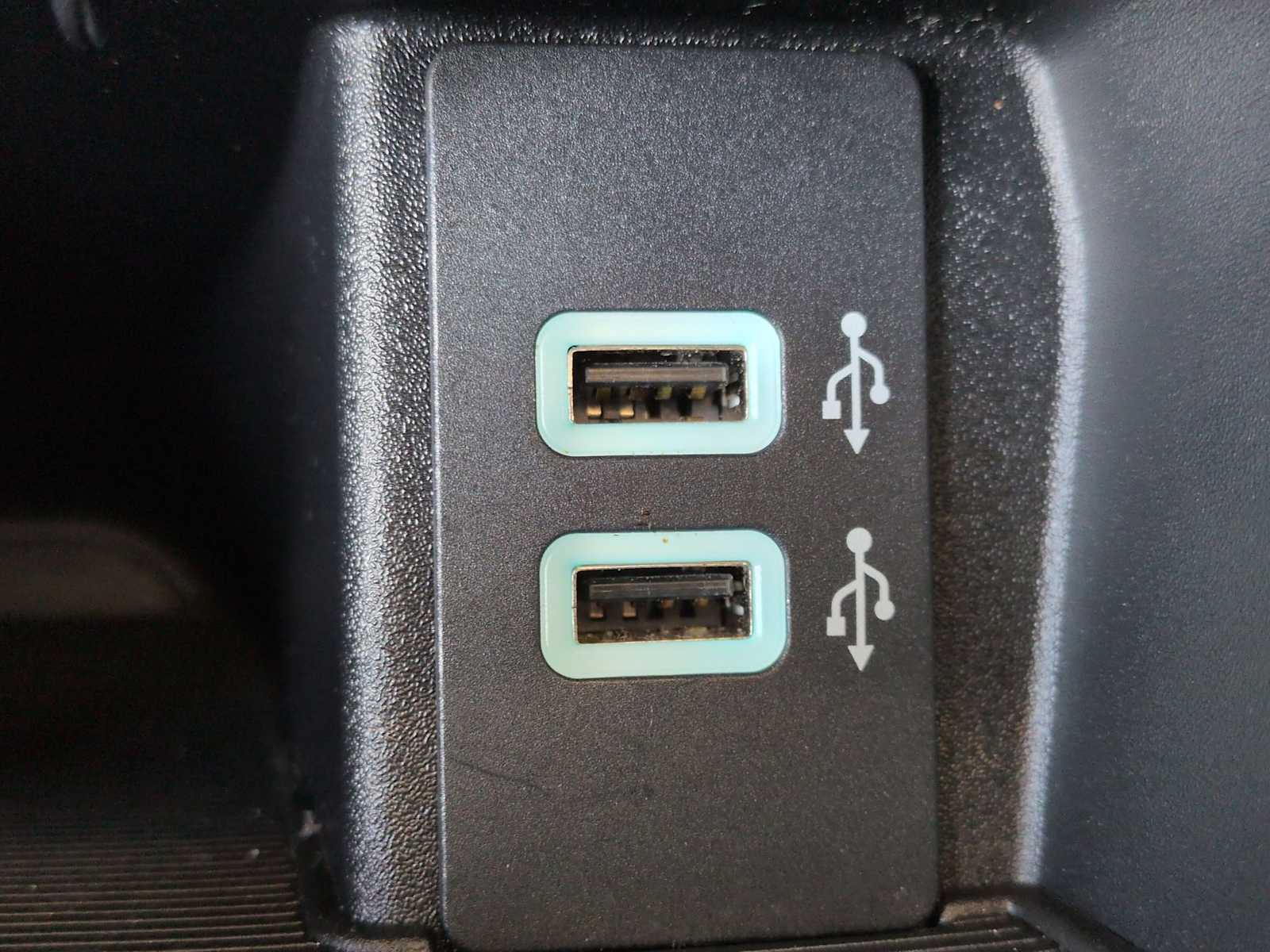 Thumbnail: 2018 Ford Edge - 32