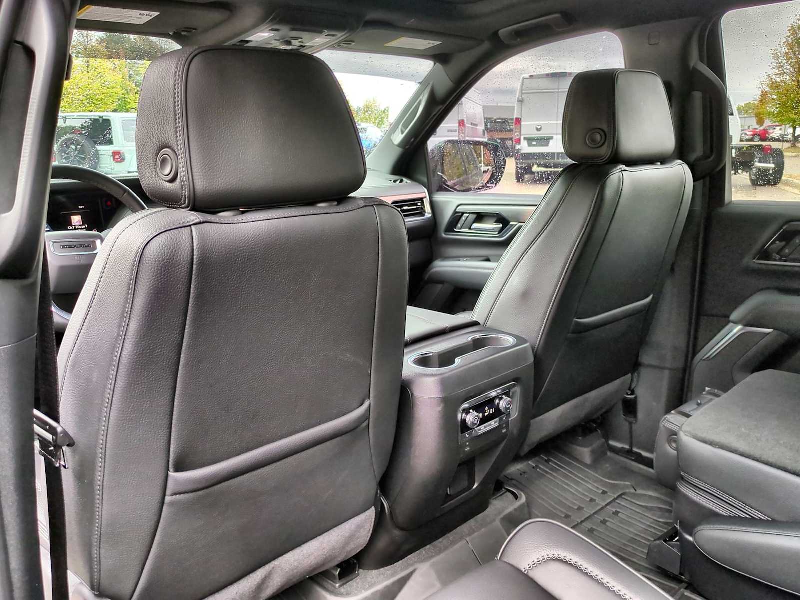 Thumbnail: 2025 GMC Yukon - 18