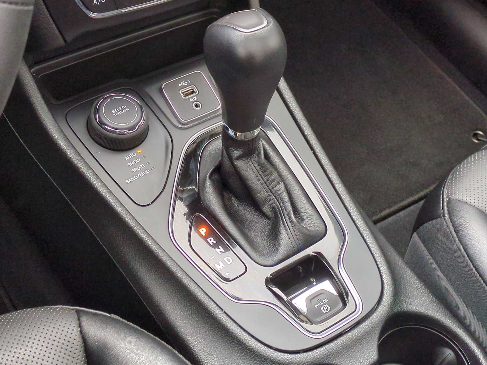 Thumbnail: 2023 Jeep Cherokee - 34