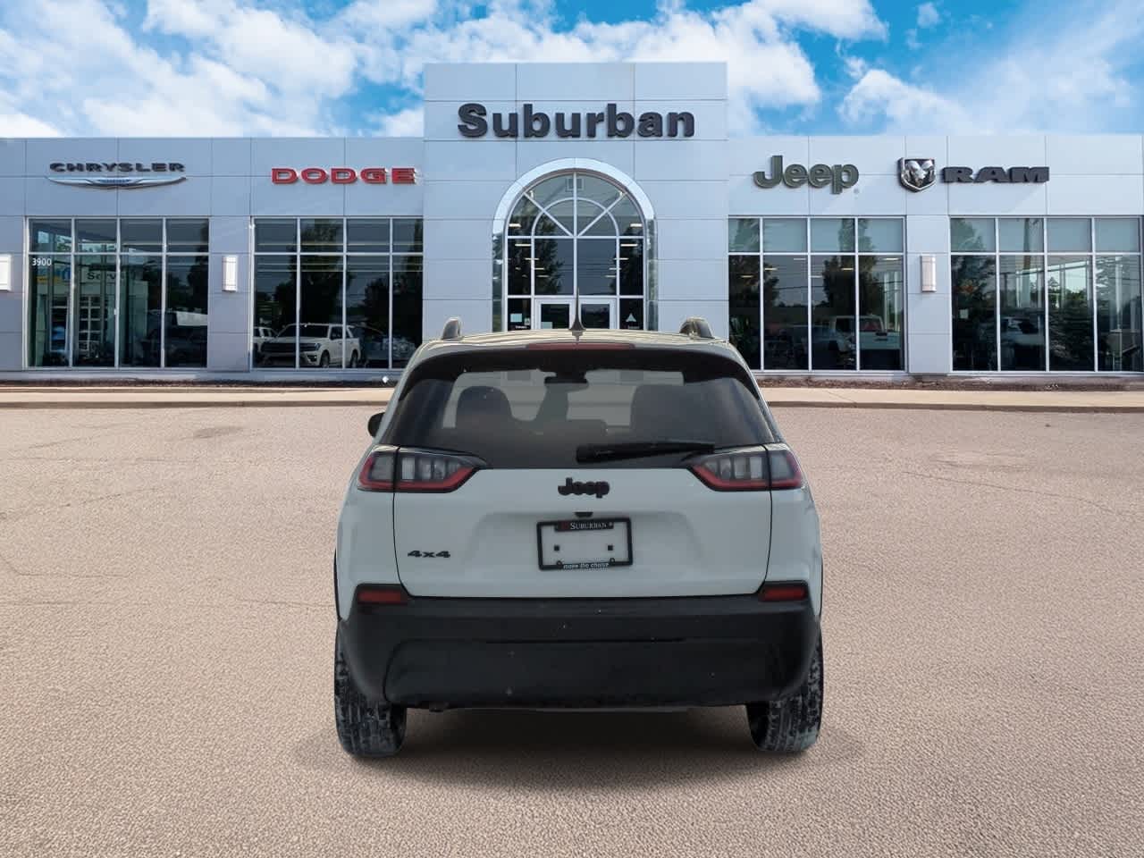 Thumbnail: 2023 Jeep Cherokee - 7