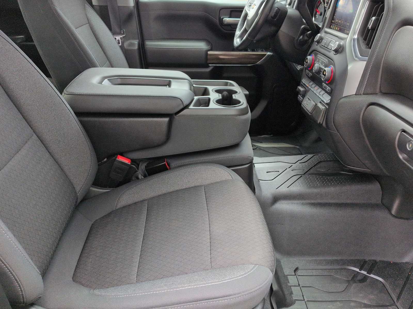 Thumbnail: 2020 Chevrolet Silverado 1500 - 20