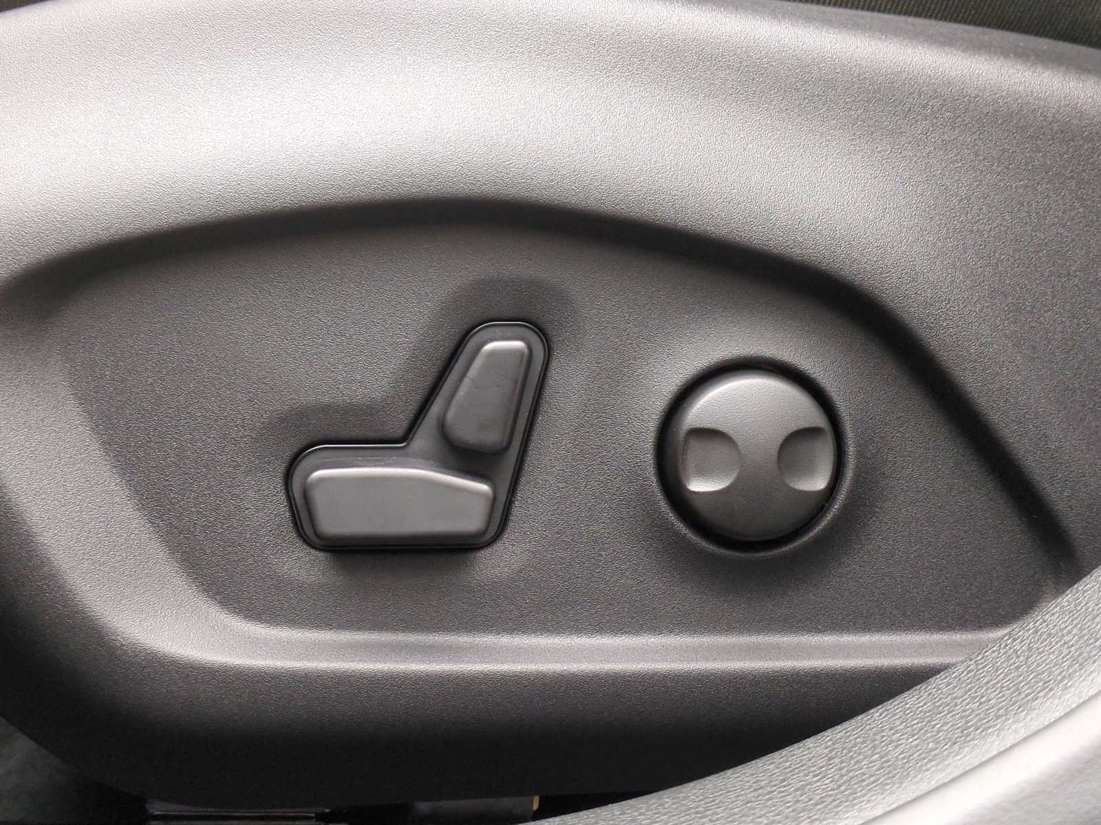 Thumbnail: 2026 Jeep Compass - 17