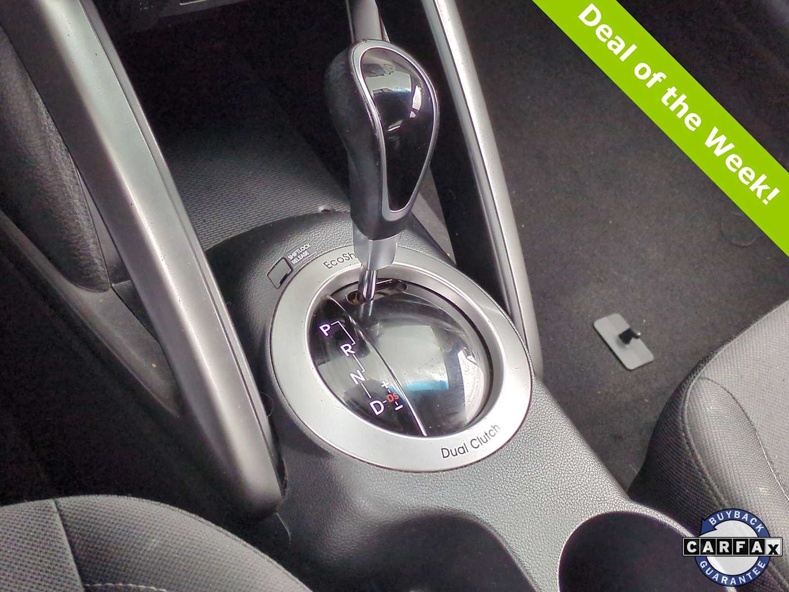 Thumbnail: 2017 Hyundai Veloster - 34