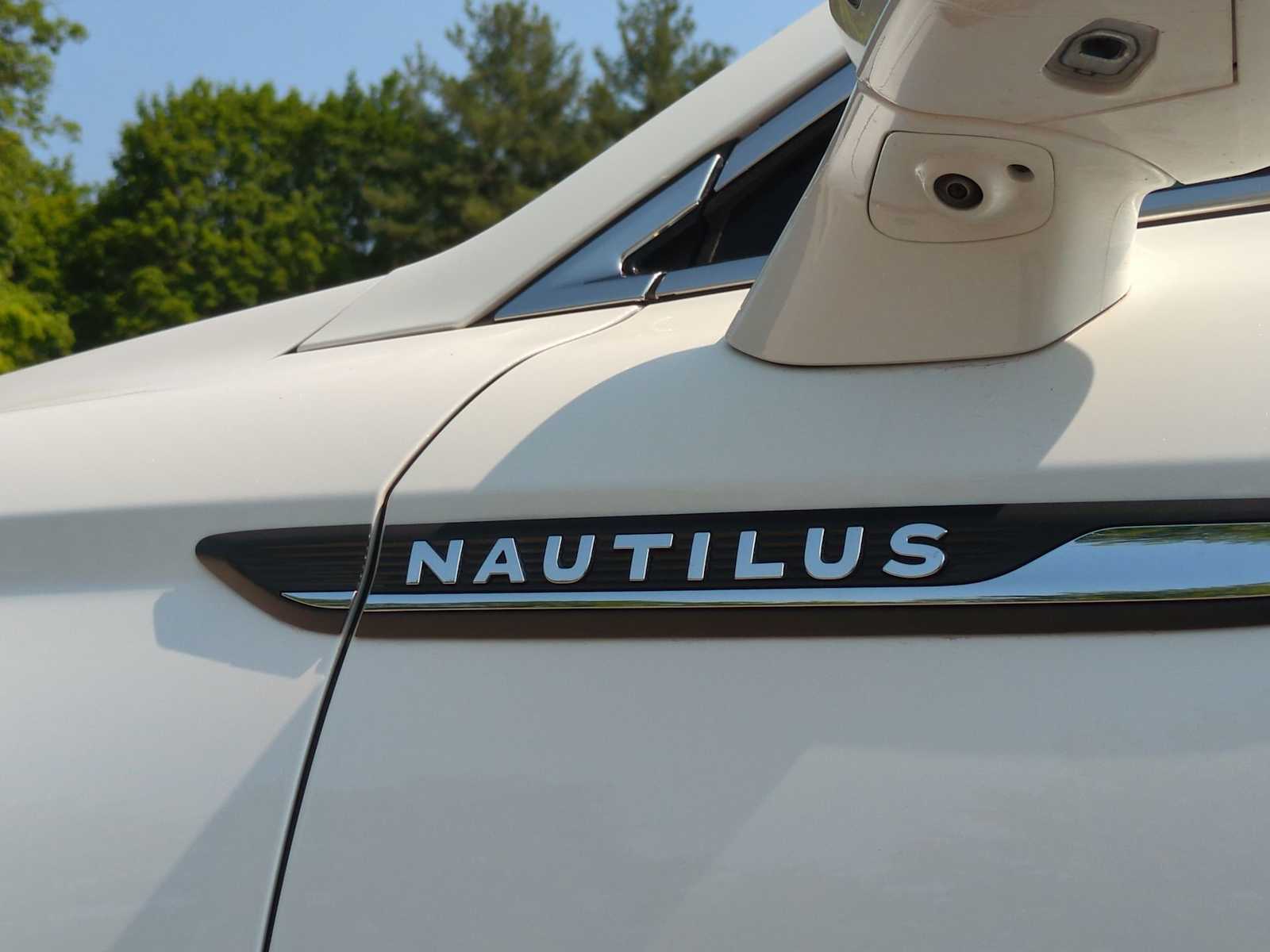 2022 Lincoln Nautilus Reserve 13