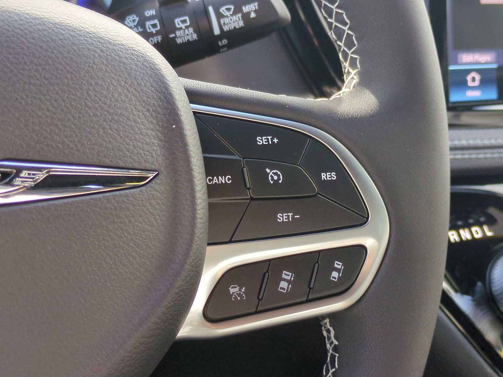 Thumbnail: 2026 Chrysler Pacifica - 24