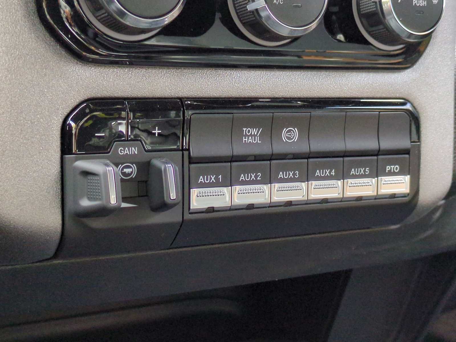 Thumbnail: 2026 RAM 5500 - 38